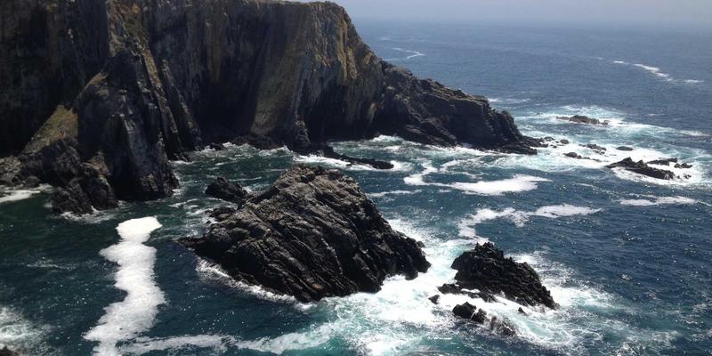 昌古鲁地质公园徒步攻略：探秘亿万年岩石奇观与地质史诗