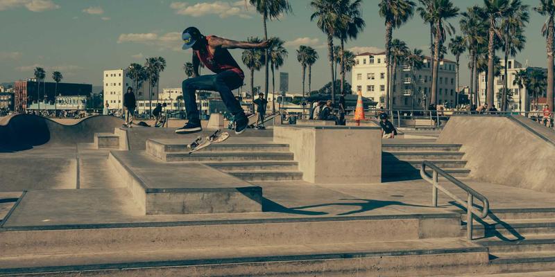 昌古鲁户外探险旅游攻略：揭秘药用植物图鉴中的疗愈智慧与现代价值